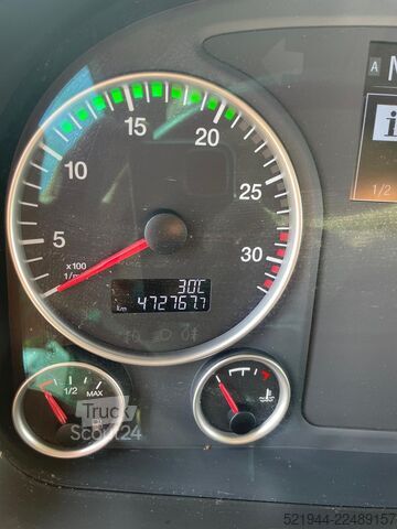 Sandučar kamion MAN TGL 12.250 Koffer Ladebordwand BÄR Navi