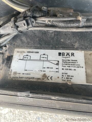 Sandučar kamion MAN TGL 12.250 Koffer Ladebordwand BÄR Navi