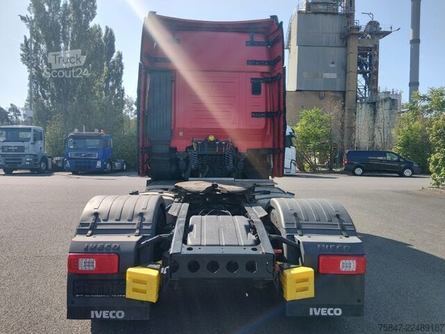 Standardni tegljač Iveco S-Way AS 440 S 49 T/FP Standklima Navi