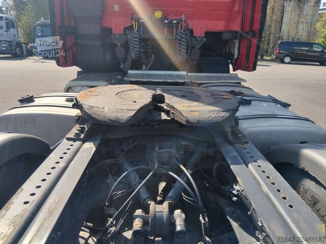 Standardni tegljač Iveco S-Way AS 440 S 49 T/FP Standklima Navi