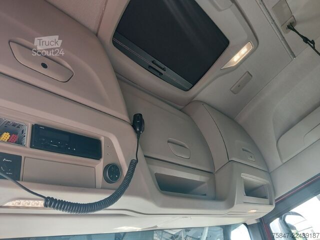 Standardni tegljač Iveco S-Way AS 440 S 49 T/FP Standklima Navi