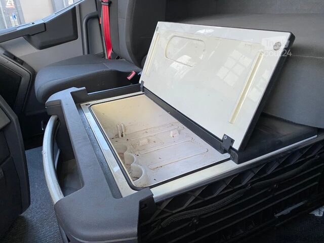 Standartinis-SZM Renault T460 / Automatic / Full Air