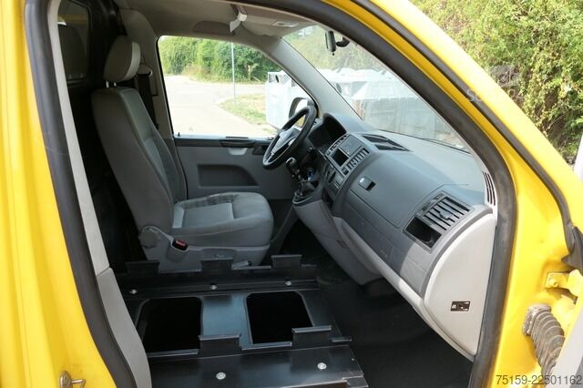 Umpikorja-auto VW T5 Transporter 2.0 TDI EURO-5 CoC 2xSCHIEBETÜR PARKTRONIK
