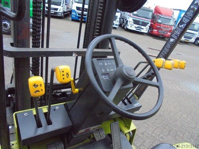 Iekrāvējs Clark GCX 40 + LPG