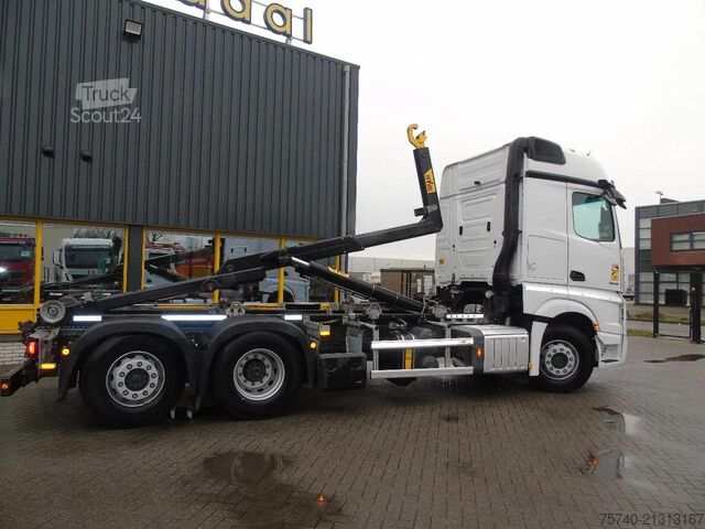 Containertransport (haakarmsysteem) Mercedes-Benz Actros