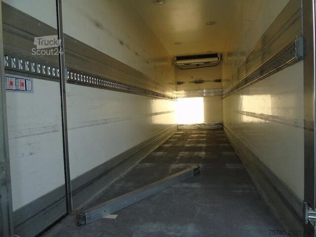 Transport chłodniczy/mrożony Scania P230 + carrier supra 950 + euro 5 + lift