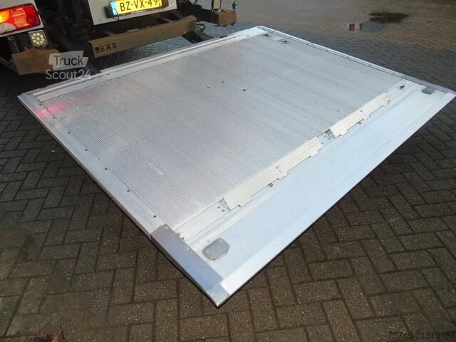 Transport chłodniczy/mrożony Scania P230 + carrier supra 950 + euro 5 + lift