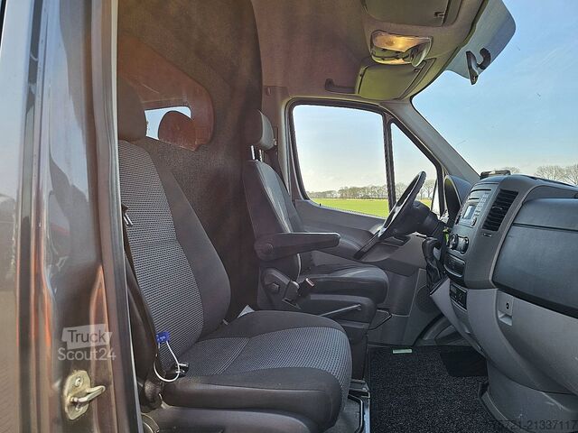 Korkeakattoinen farmari MERCEDES-BENZ SPRINTER 316 ac aut. AHW3500 KG