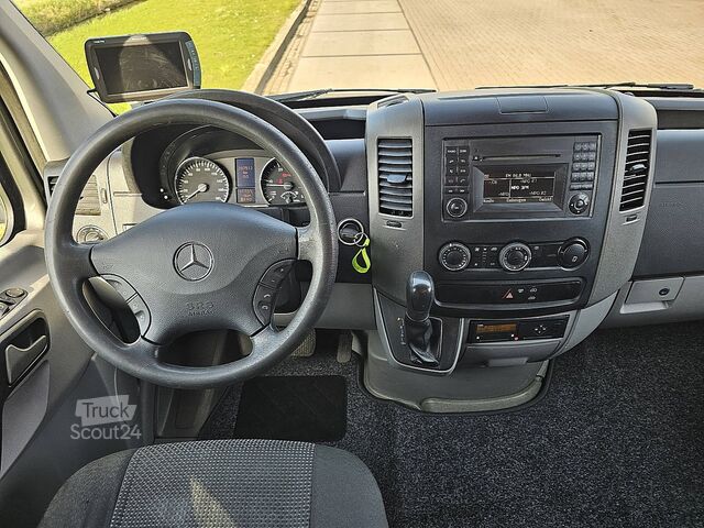Korkeakattoinen farmari MERCEDES-BENZ SPRINTER 316 ac aut. AHW3500 KG