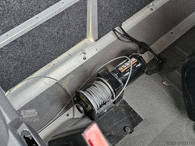 Korkeakattoinen farmari MERCEDES-BENZ SPRINTER 316 ac aut. AHW3500 KG