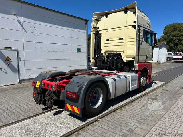 Standard SZM MAN TGX 18.510 XXL / Retarder