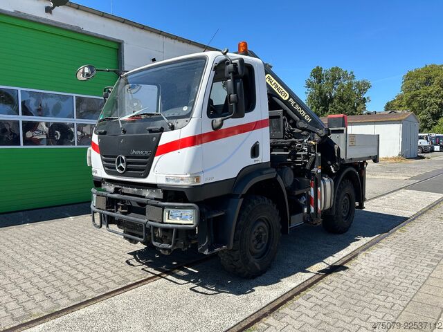 LKW mit Pritsche (offen) UNIMOG U20 / Palfinger PK 9001 + Funk