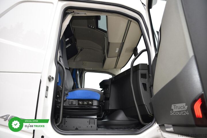 Standardowy ciągnik siodłowy VOLVO FH 460 Globetrotter XL Varios i-Save