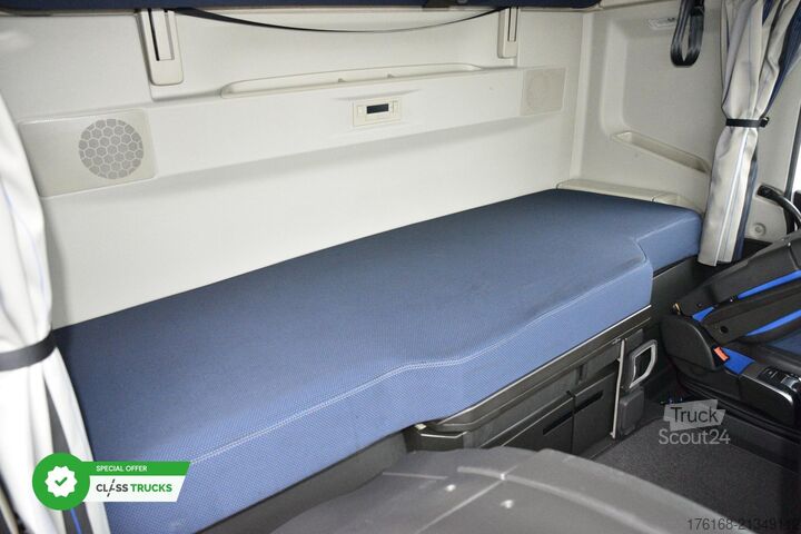 Standardowy ciągnik siodłowy VOLVO FH 460 Globetrotter XL Varios i-Save