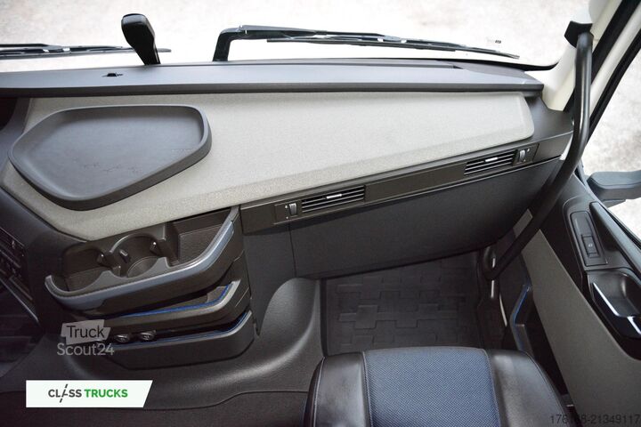 Standardowy ciągnik siodłowy VOLVO FH 460 Globetrotter XL Varios i-Save