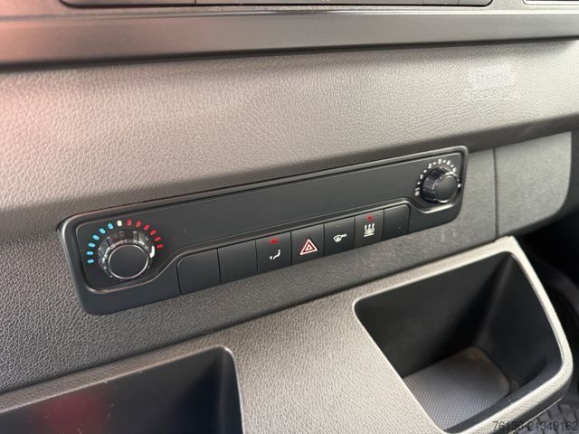 Kastenwagen MERCEDES-BENZ Sprinter 211 CDI Automatik Standheizung L1H1 AHK