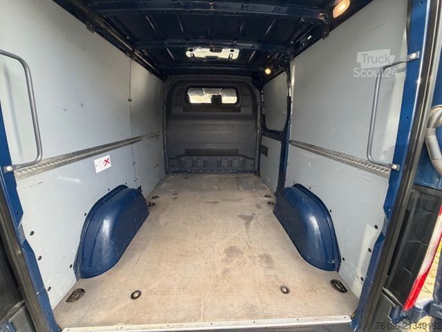 Kastenwagen MERCEDES-BENZ Sprinter 211 CDI Automatik Standheizung L1H1 AHK