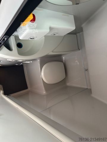 Tūrisma autobuss MAN Lions Coach R08 63 Sitze 3-Achsen 13.8m