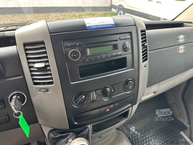 Transporter mit Pritsche & Plane VOLKSWAGEN Crafter Pritsche 35 mittel L2 Doppelkabine