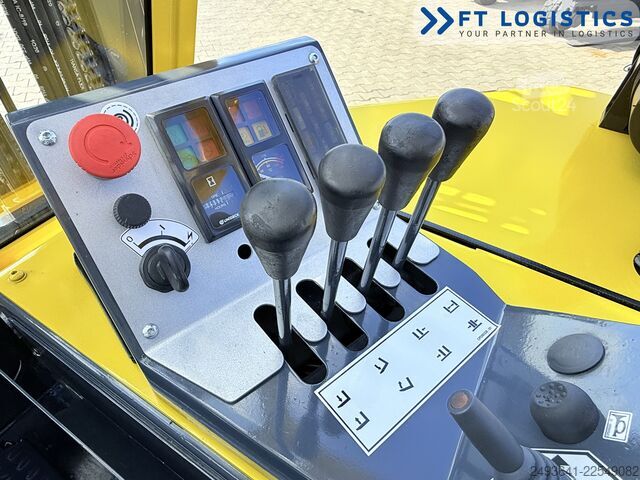 Dört yollu forklift Combilift CB3000 DIESEL TRIPLEX 5500 FREE-LIFT