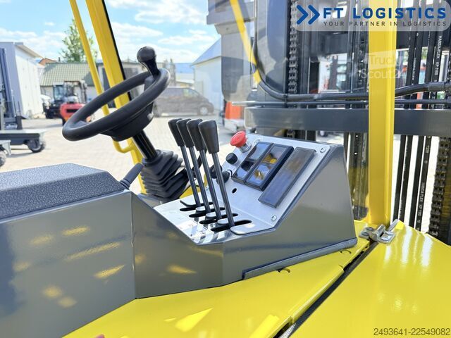 Dört yollu forklift Combilift CB3000 DIESEL TRIPLEX 5500 FREE-LIFT