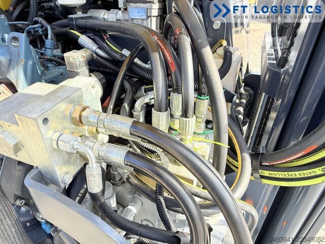 Dört yollu forklift Combilift CB3000 DIESEL TRIPLEX 5500 FREE-LIFT