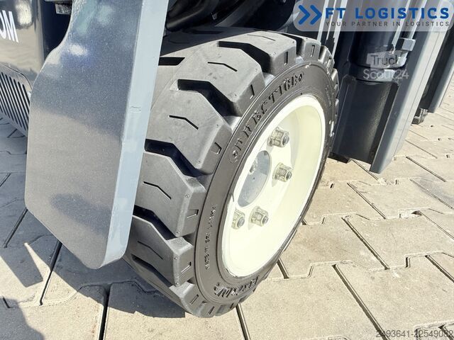Dört yollu forklift Combilift CB3000 DIESEL TRIPLEX 5500 FREE-LIFT