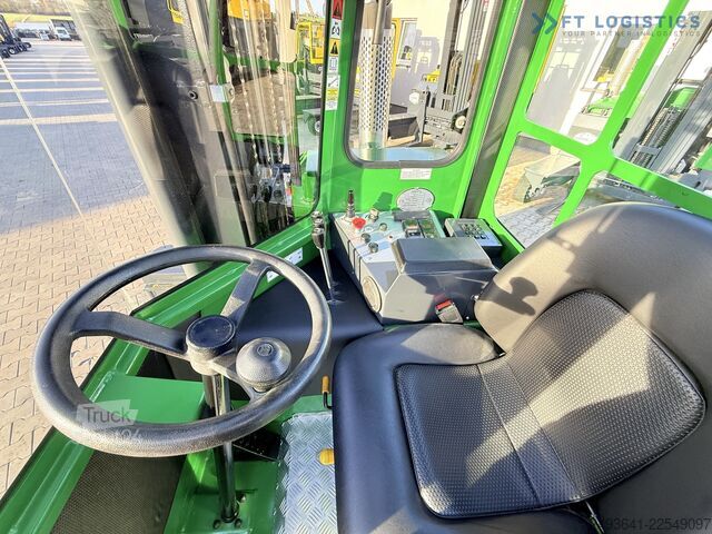 Dört yollu forklift Combilift C4000 GAS TRIPLEX 6900 FREE-LIFT CABIN