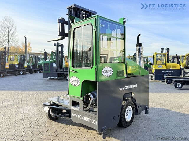 Dört yollu forklift Combilift C4000 GAS TRIPLEX 6900 FREE-LIFT CABIN