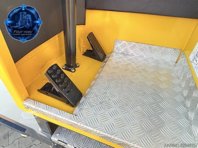 Dört yollu forklift Combilift C5000XL GAS TRIPLEX 6920 FREE-LIFT CABIN
