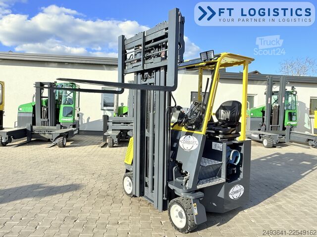 Dört yollu forklift Combilift CB2500 GAS TRIPLEX 6000 FREE-LIFT