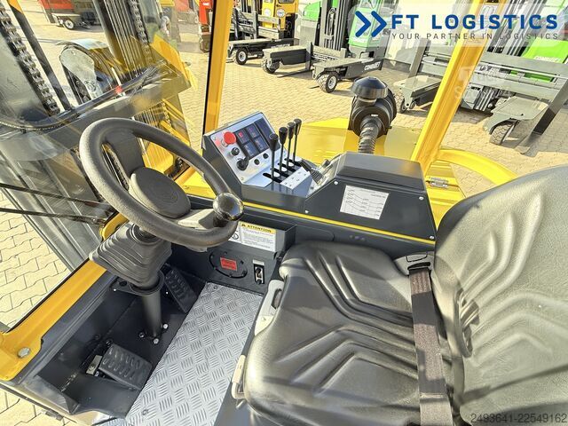 Dört yollu forklift Combilift CB2500 GAS TRIPLEX 6000 FREE-LIFT