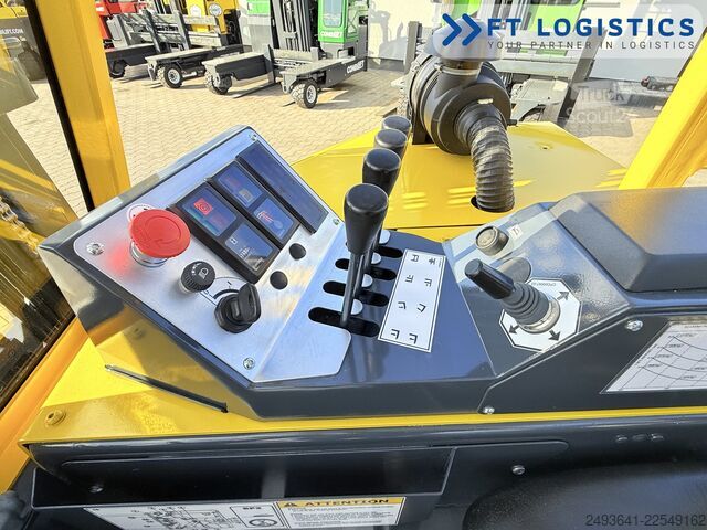 Dört yollu forklift Combilift CB2500 GAS TRIPLEX 6000 FREE-LIFT