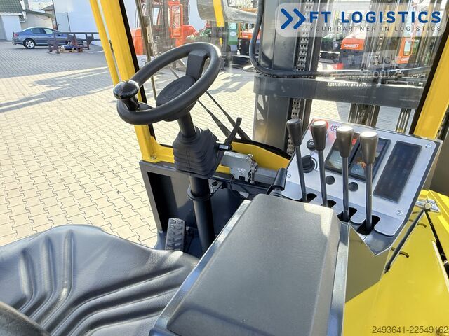 Dört yollu forklift Combilift CB2500 GAS TRIPLEX 6000 FREE-LIFT