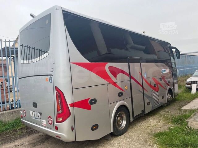 Turistični avtobus Mercedes-Benz Atego