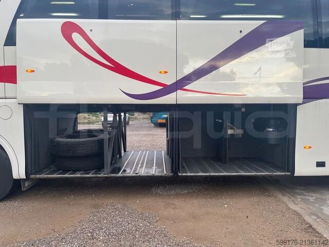 Turistični avtobus Volvo B13R