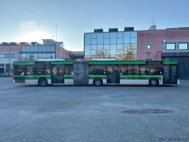 Autobús articulado Mercedes-Benz O 530