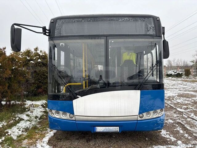 Autocarro articulado Solaris Urbino