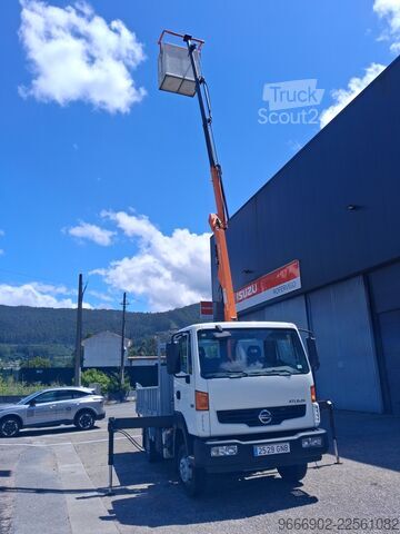 Tovornjak prekucnik Nissan Atleon