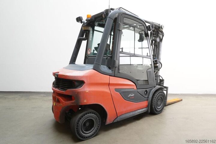 Chariot élévateur Linde H 35 D 1202