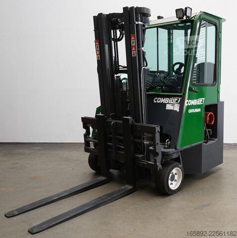 Chariot élévateur multidirectionnel Combilift CB2500LPG