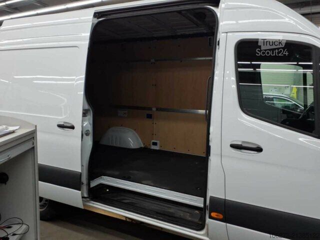 Фургон Mercedes-Benz Sprinter 317 CDI,L2H2,Automatik,Kamera,LED