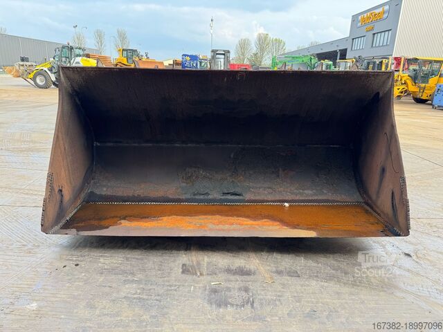 Pala Caterpillar 980