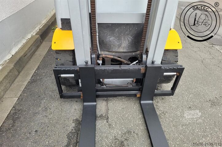 Chariot élévateur GPL Jungheinrich TFG425s