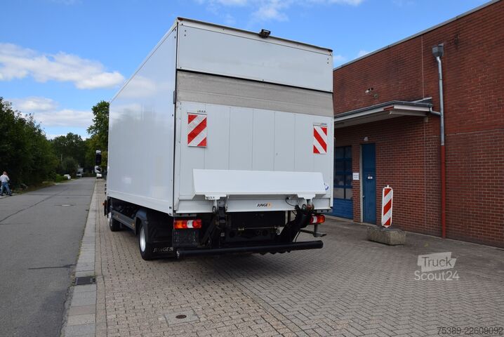 Furgão fechado Mercedes-Benz Atego II  818 Koffer LBW 1500KGAutomatik Tempo