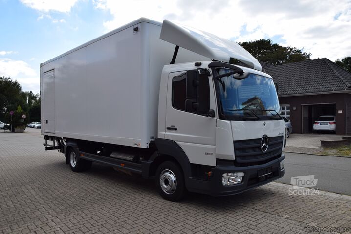Furgão fechado Mercedes-Benz Atego II  818 Koffer LBW 1500KGAutomatik Tempo