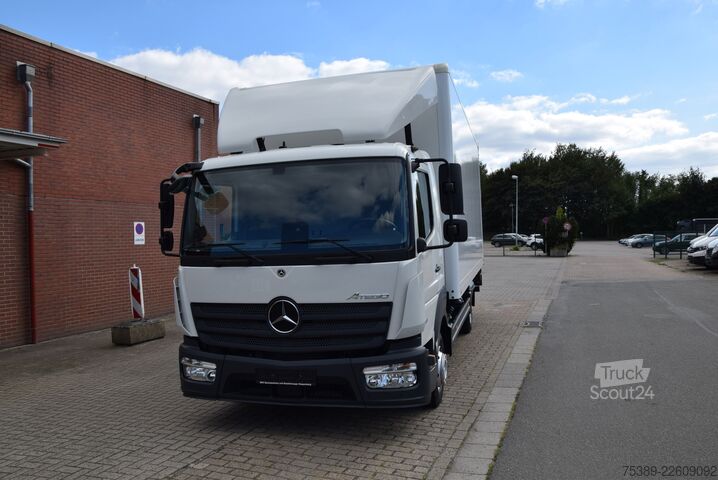 Furgão fechado Mercedes-Benz Atego II  818 Koffer LBW 1500KGAutomatik Tempo