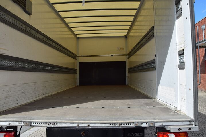 Furgão fechado Mercedes-Benz Atego II  818 Koffer LBW 1500KGAutomatik Tempo