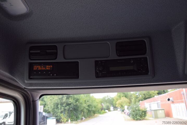 Furgão fechado Mercedes-Benz Atego II  818 Koffer LBW 1500KGAutomatik Tempo