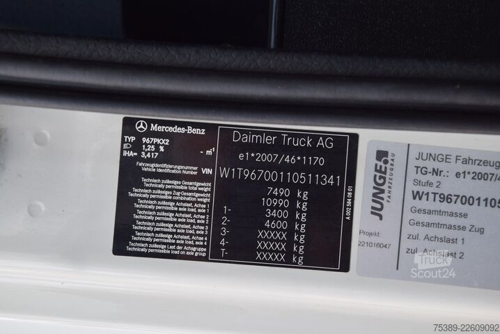 Furgão fechado Mercedes-Benz Atego II  818 Koffer LBW 1500KGAutomatik Tempo